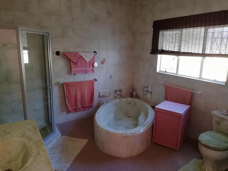 5 Bedroom Property for Sale in Kakamas Northern Cape